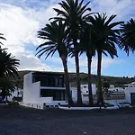 La Plaza De * Haría